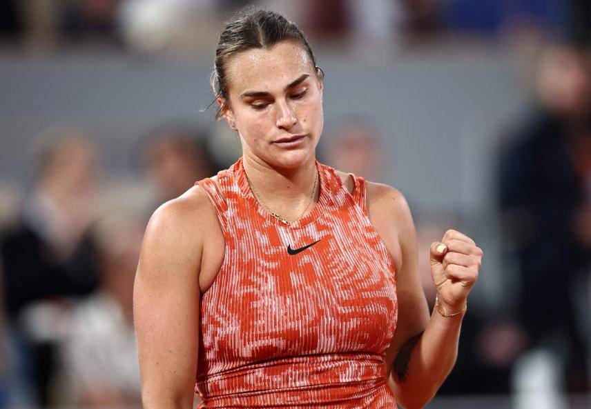  萨巴伦卡刷新里程碑，拜仁慕尼黑常规赛力克山东泰山，晋级概率达78％