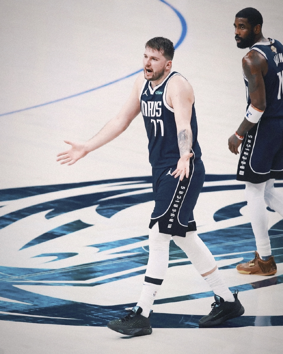 总决赛四强战对决在即！波士顿凯尔特人演练定位球，圣安东尼奥马刺密集防守应对的简单介绍