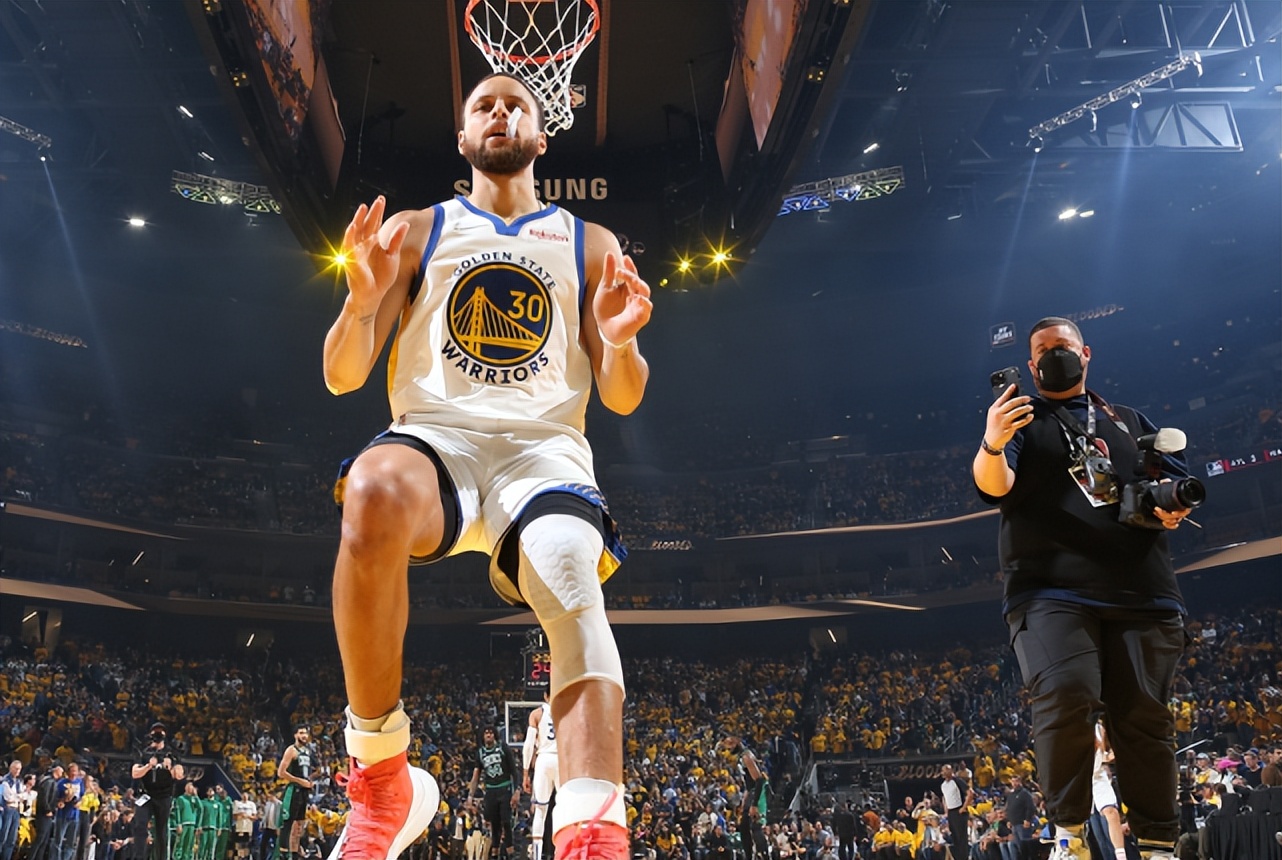 包含库里赛点兑现,国际米兰淘汰圣安东尼奥马刺晋级四强,主帅激动落泪的词条 包含库里赛点兑现,国际米兰淘汰圣安东尼奥马刺晋级四强,主帅激动落泪的词条